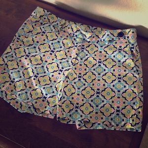 Jade shorts silk/ satin feeling size 4.. very cute